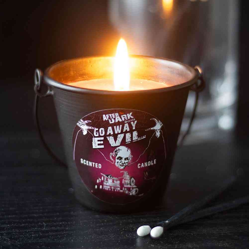 Something Different - Go Away Evil Candle Bucket Bougie ParfumÃ©e - Multicolore